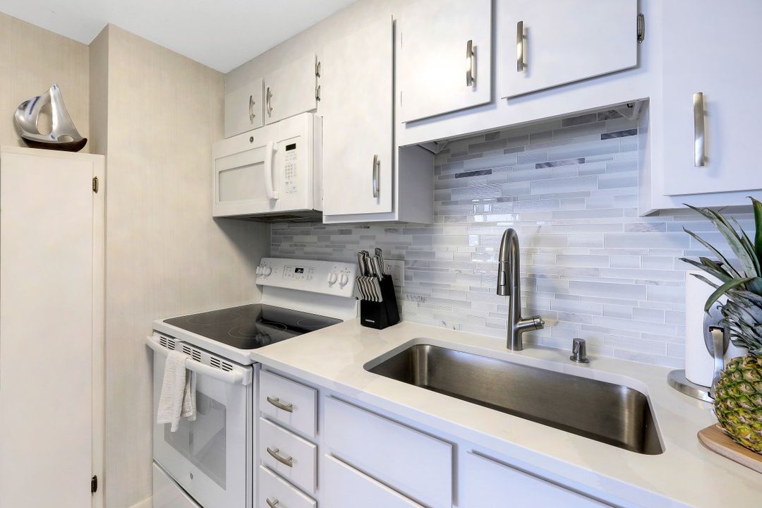 58 N Collier Blvd #607, Marco Island, FL 34145