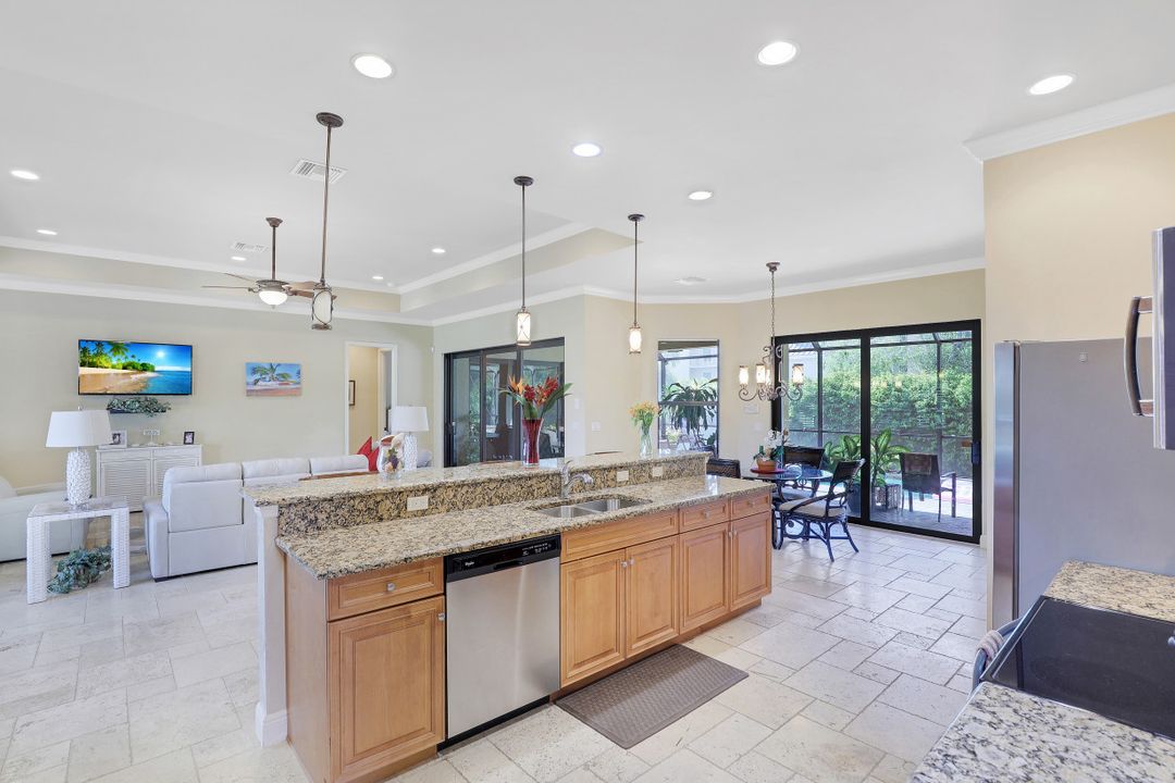 808 Seagrape Dr, Marco Island, FL 34145