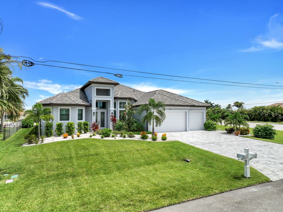 2103 SW 52nd St, Cape Coral, FL 33914