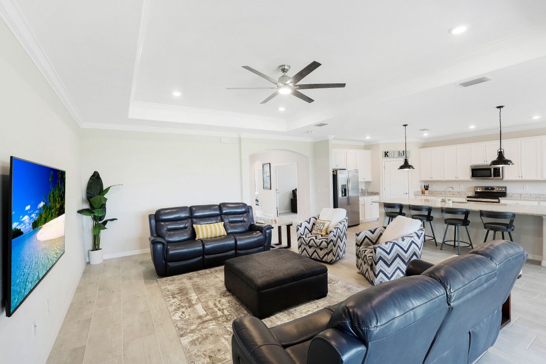 17577 Kinzie Ln, Estero, FL 33928