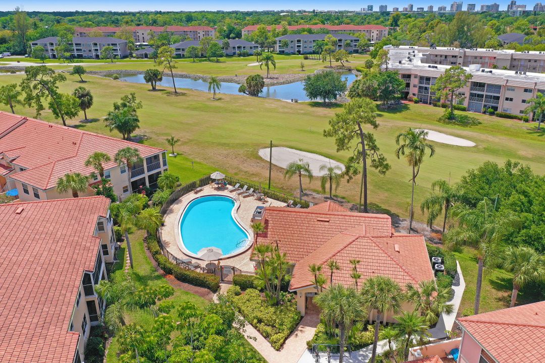 680 Woodshire Ln #H 4, Naples, FL 34105