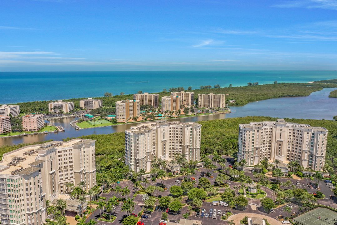 315 Dunes Blvd #604, Naples, FL 34110