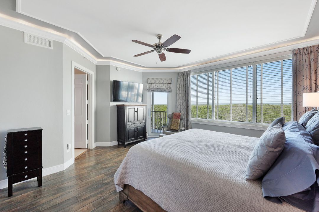 275 Indies Way #505, Naples, FL 34110