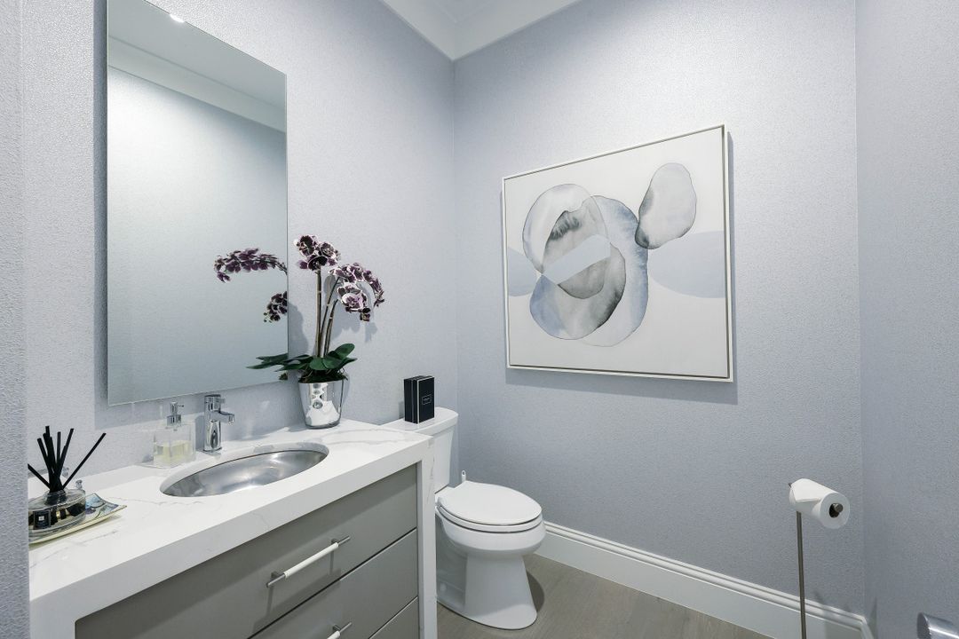 603 West St, Naples, FL 34108