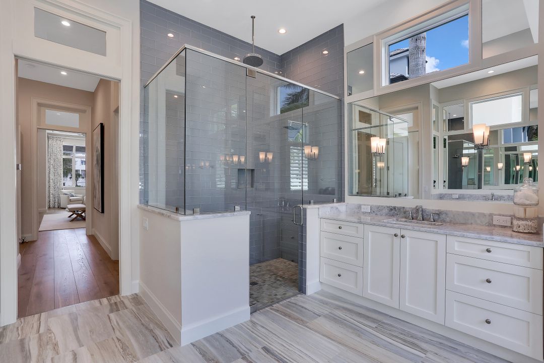 4268 Tarpon Ave, Bonita Springs, FL 34134