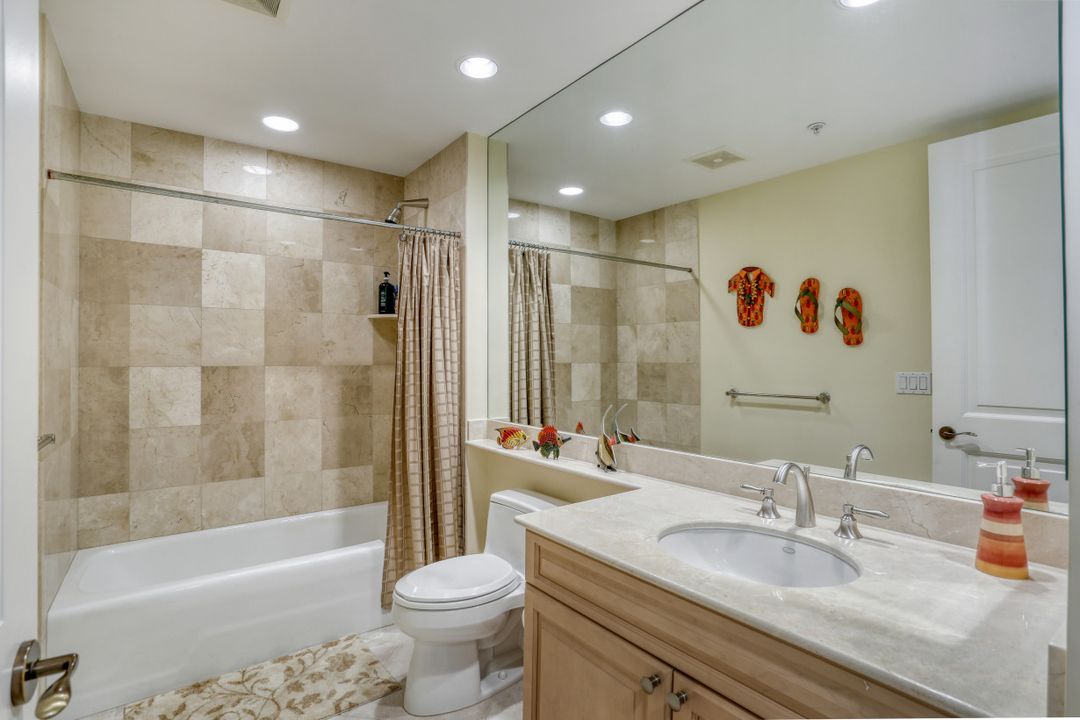 970 Cape Marco Dr #1106, Marco Island, FL 34145