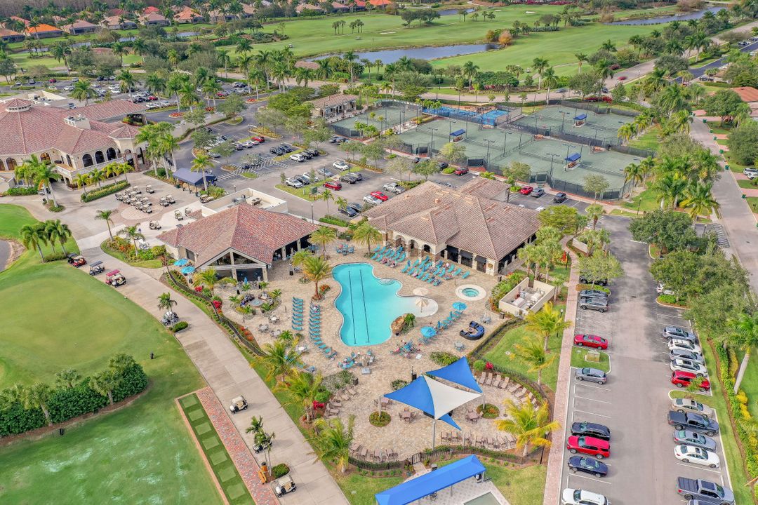 10153 Biscayne Bay Ln, Naples, FL 34120