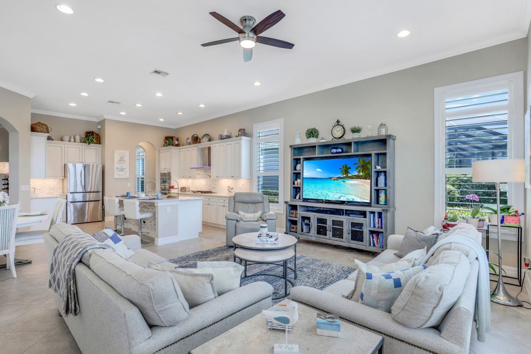 13853 Woodhaven Cir, Fort Myers, FL 33905