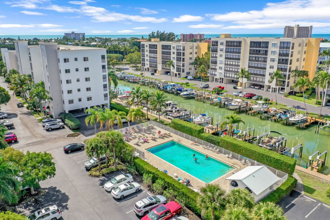 4361 Bay Beach Ln #124, Fort Myers Beach, FL 33931