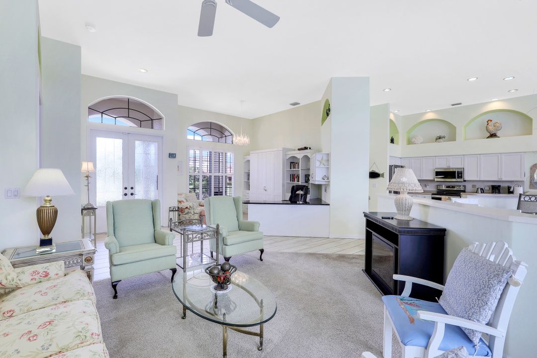 101 Landmark St, Marco Island, FL 34145