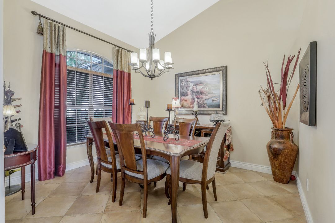 5315 SW 25th Pl, Cape Coral, FL 33914