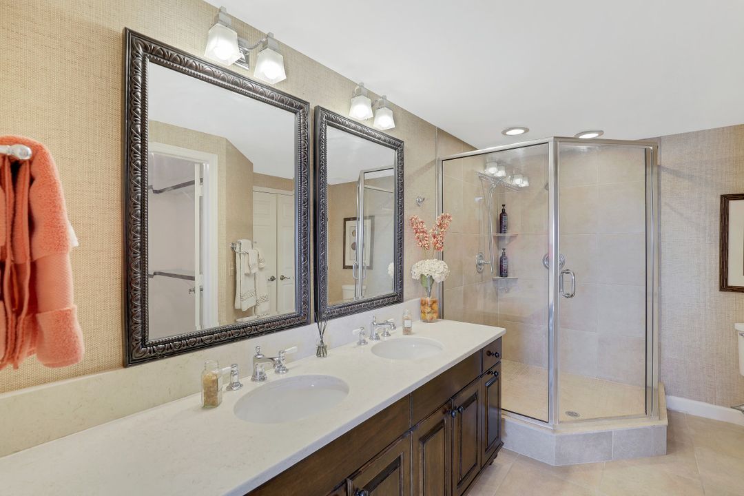 13105 Vanderbilt Dr #408, Naples, FL 34110