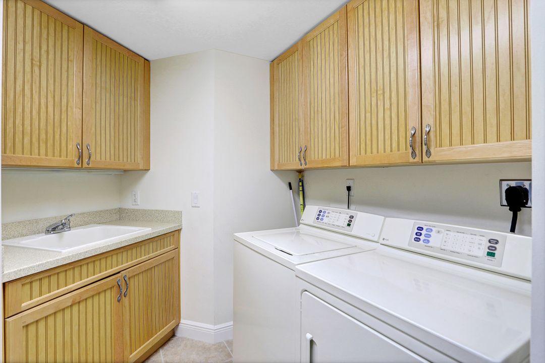 6081 Silver King Blvd #103, Cape Coral, FL 33914