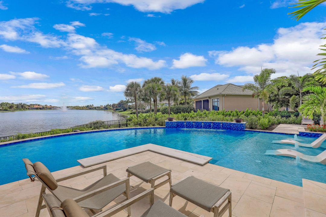 5937 Sunnyslope Dr, Naples, FL 34119