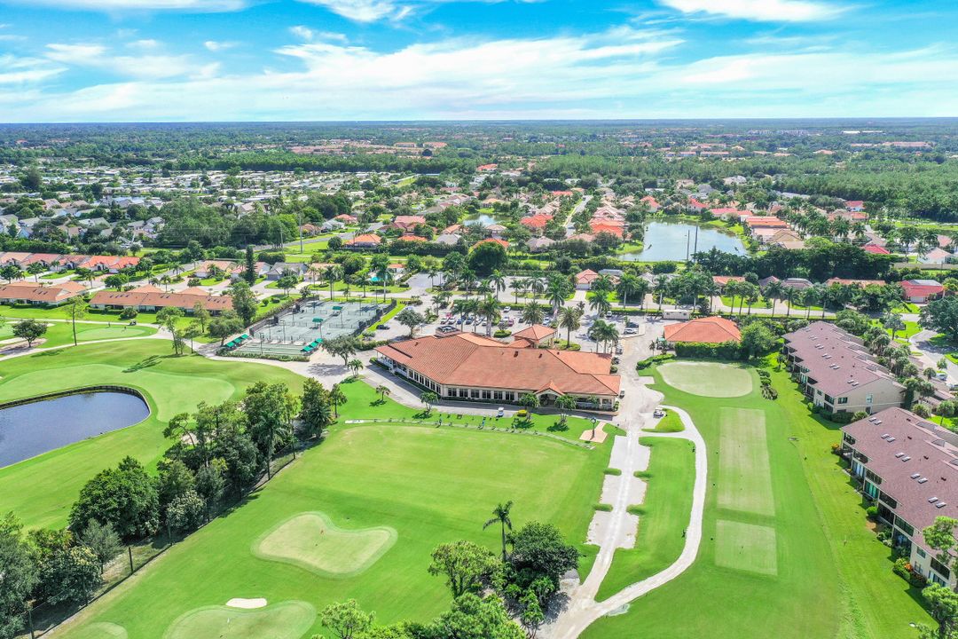 606 Kings Way, Naples, FL 34104