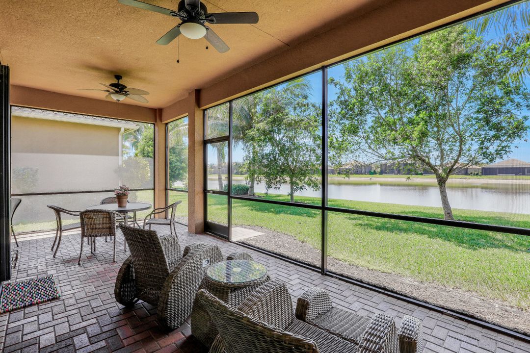 2797 Cinnamon Bay Cir, Naples, FL 34119