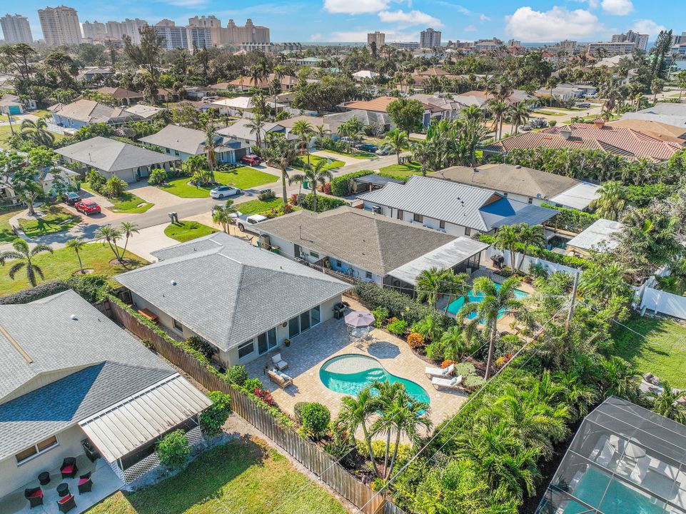 565 98th Ave N, Naples, FL 34108