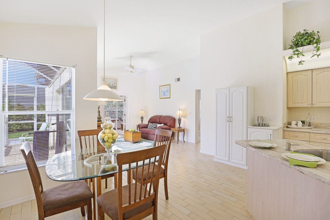 511 Ibis Way, Naples, FL 34110