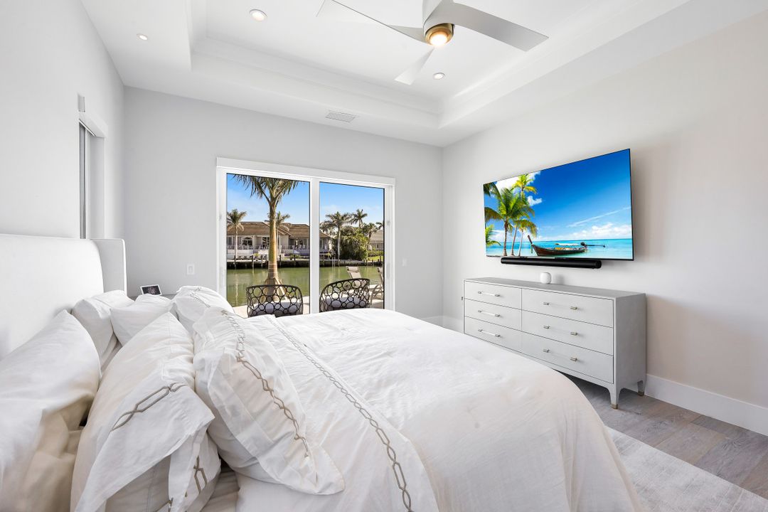 1250 Spanish Ct, Marco Island, FL 34145