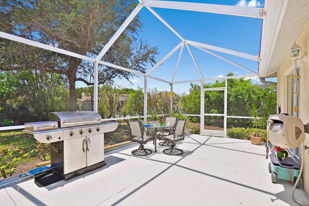 718 Fairlawn Ct, Marco Island, FL 34145