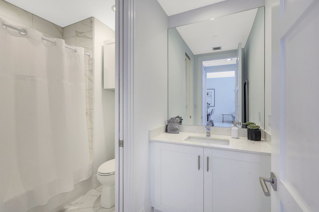 1135 3rd Ave S #303, Naples, FL 34102