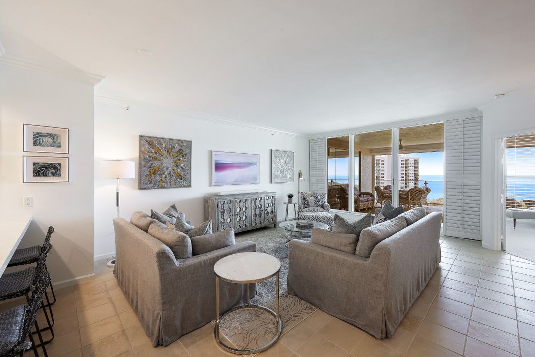 60 Seagate Dr #1204, Naples, FL 34103
