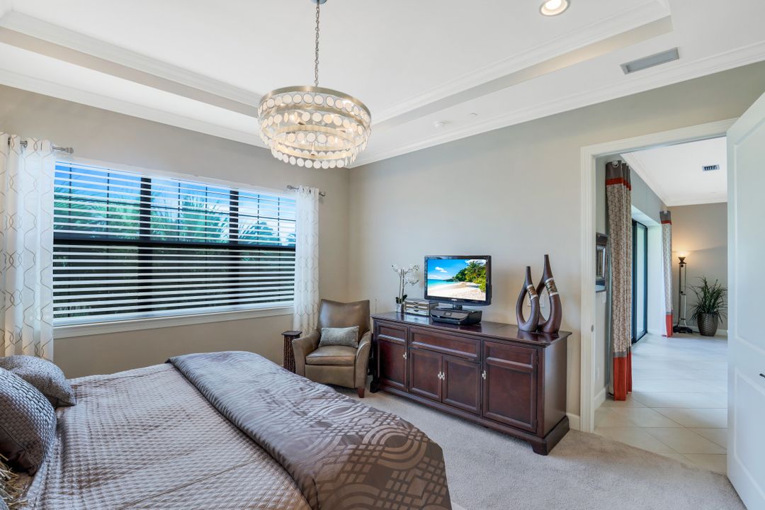 8761 Bellano Ct #203, Naples, FL 34119