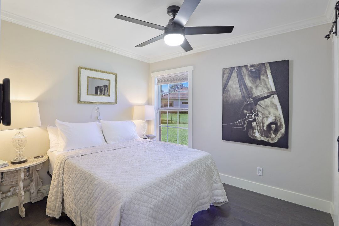 140 5th St NW, Naples, FL 34120