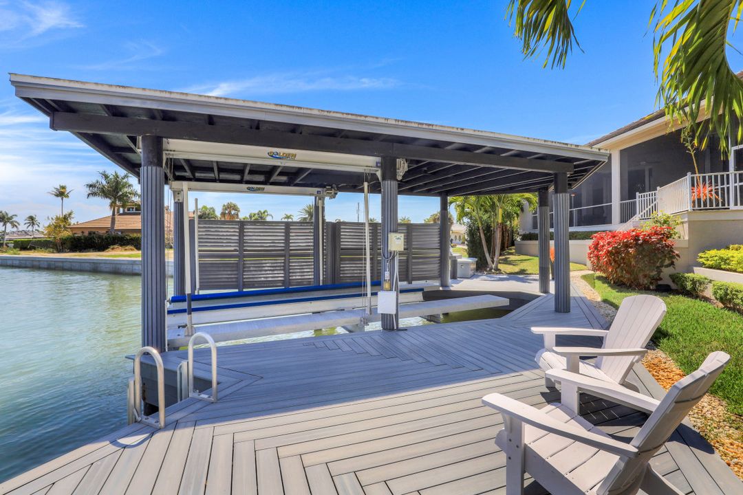 1231 Laurel Ct, Marco Island, FL 34145