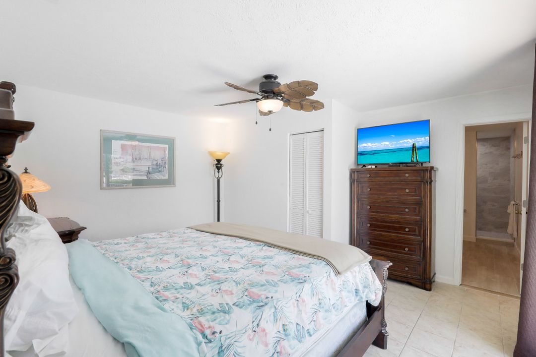 435 Kendall Dr, Marco Island, FL 34145