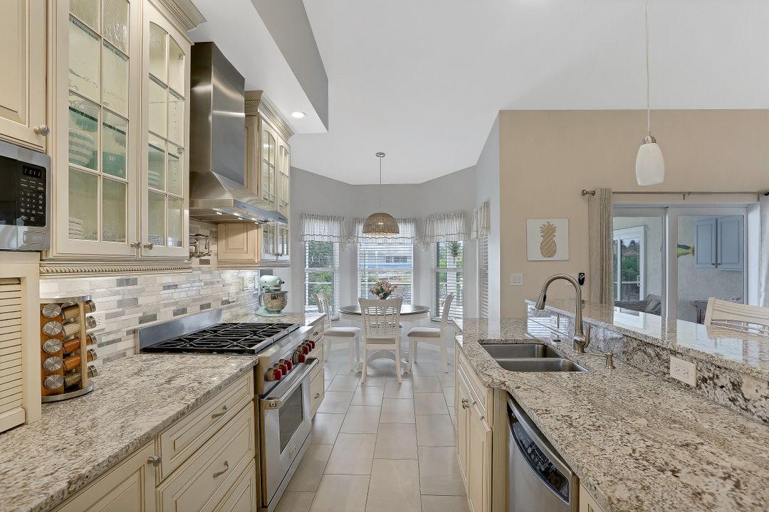 5518 SW 11th Ave, Cape Coral, FL 33914