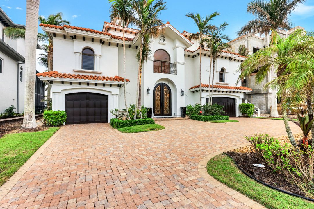 403 Seabee Ave, Naples, FL 34108