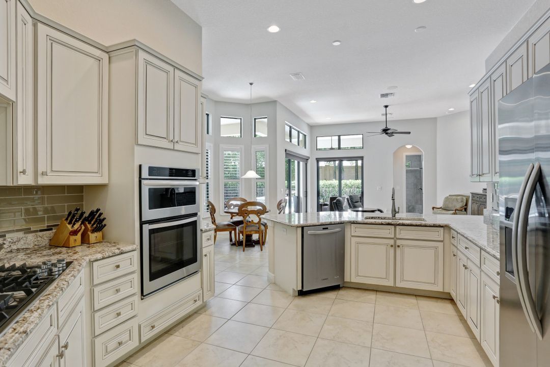 23060 Sanabria Loop, Bonita Springs, FL 34135