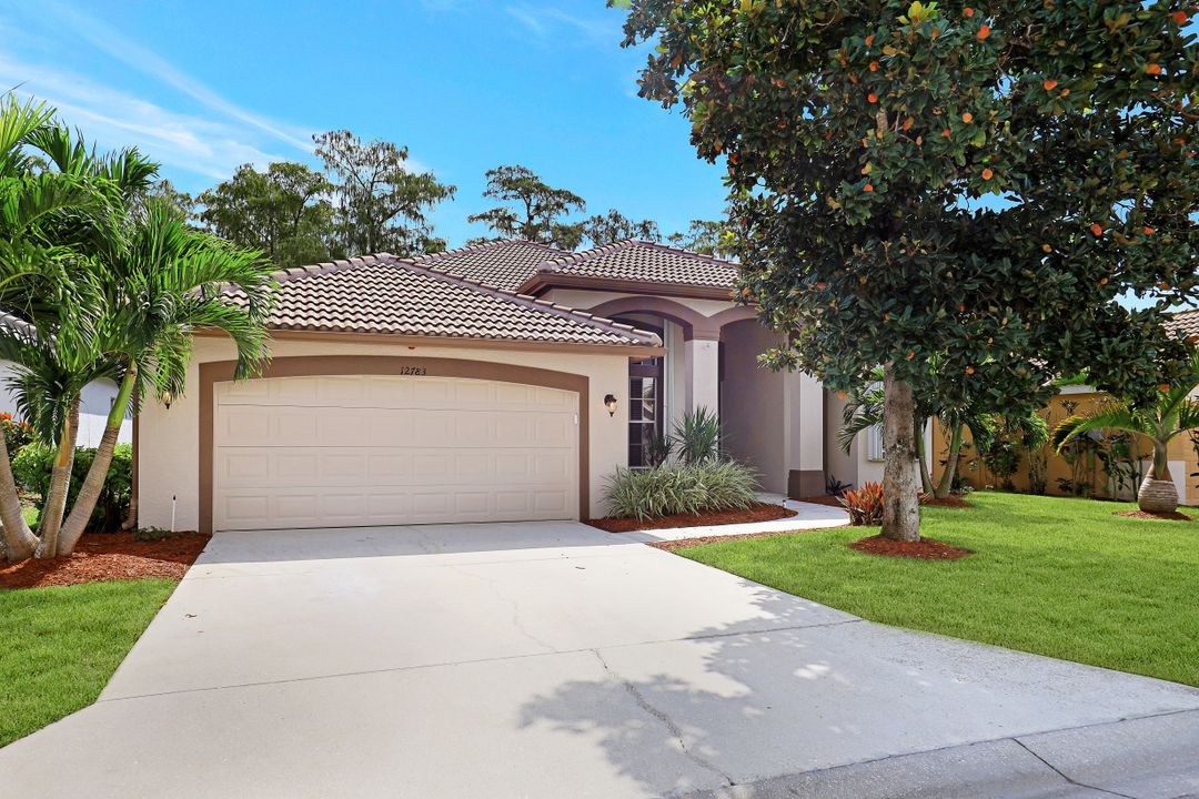 12783 Hunters Ridge Dr, Bonita Springs, FL 34135