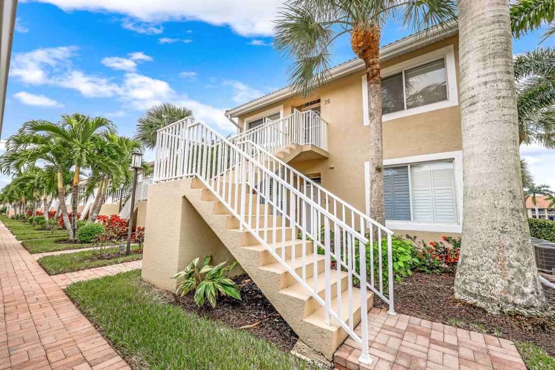 2386 Magnolia Ln #16, Naples, FL 34112
