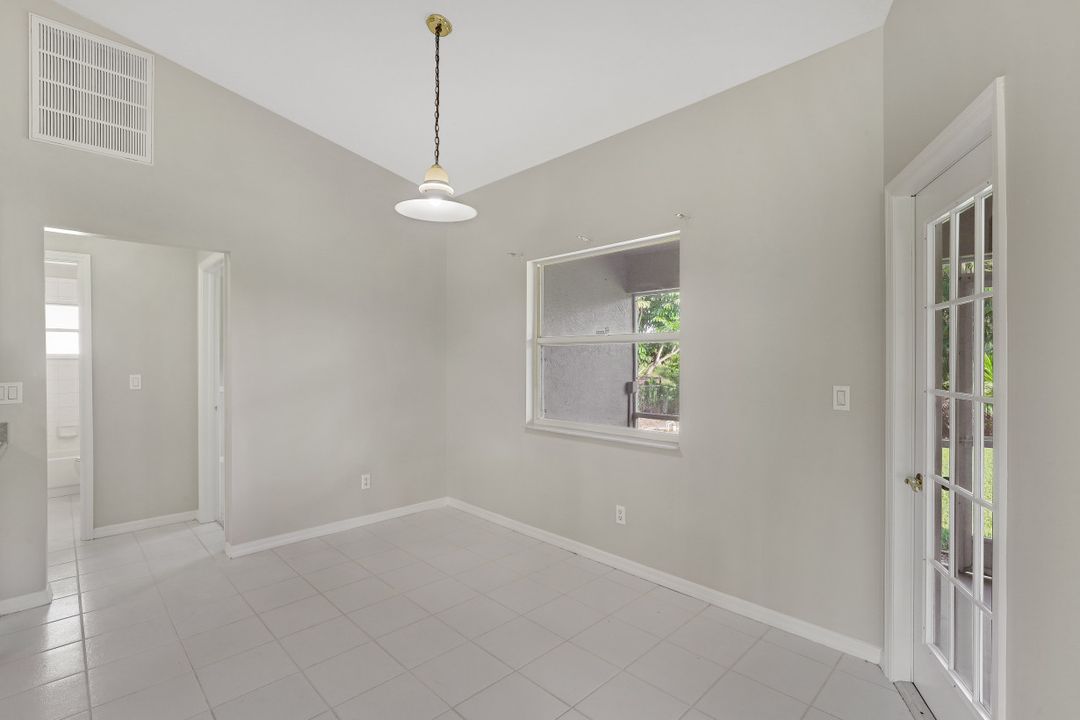 1923 SW 48th Ln, Cape Coral, FL 33914