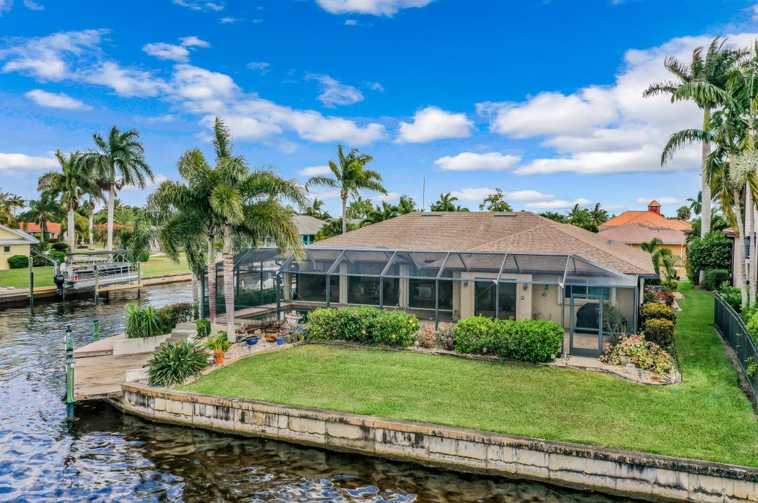 2811 SE 19th Pl, Cape Coral, FL 33904