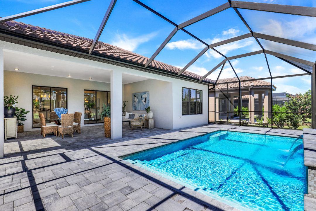 8924 Cappello Ct, Naples, FL 34119