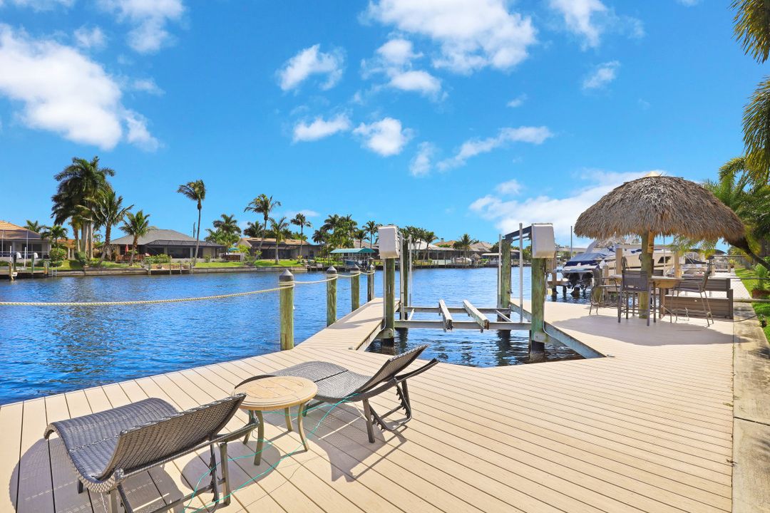 5209 SW 25th Pl, Cape Coral, FL 33914