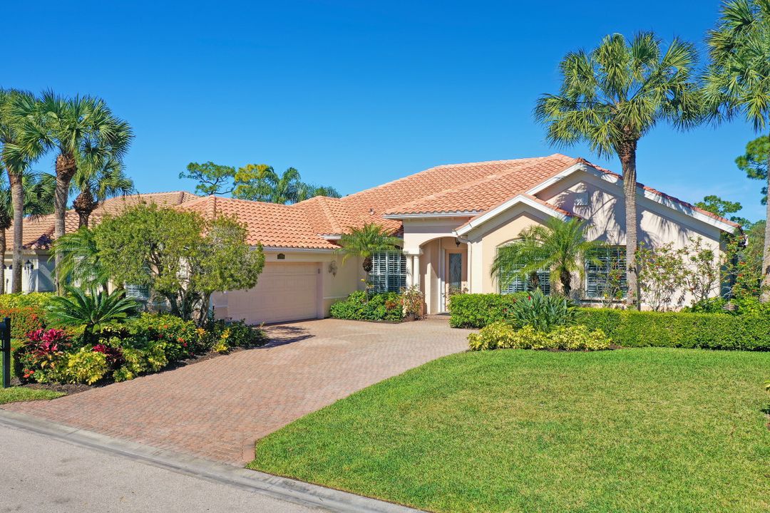 4518 Pinehurst Greens Ct, Estero, FL 33928