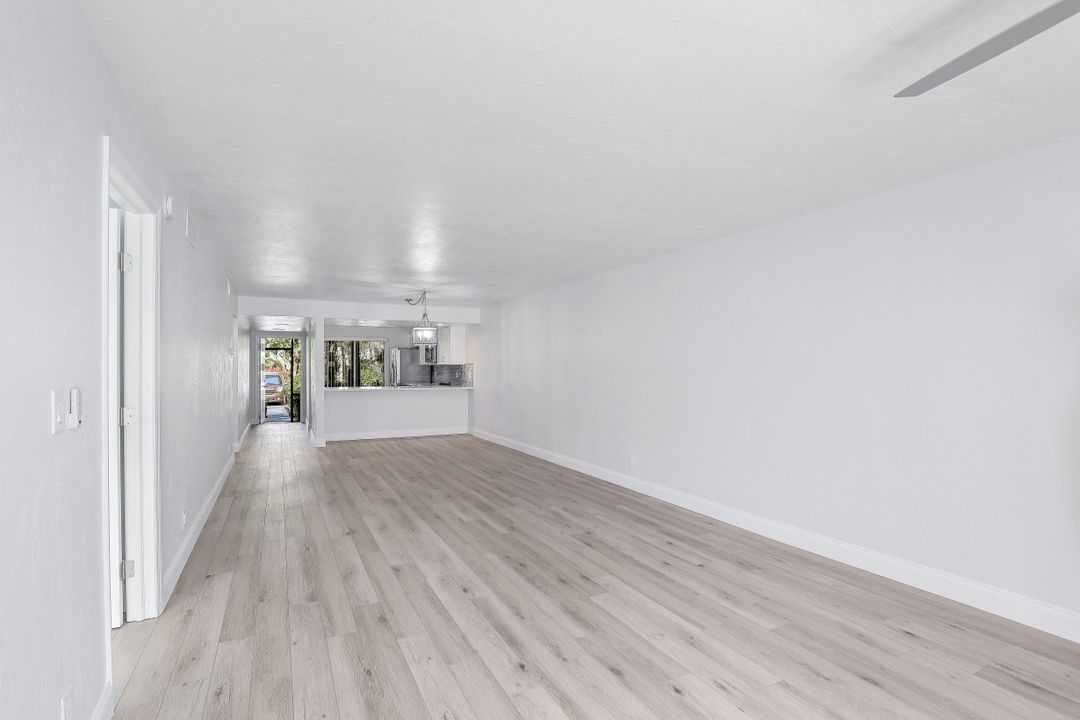 4001 Ice Castle Way #5, Naples, FL 34112