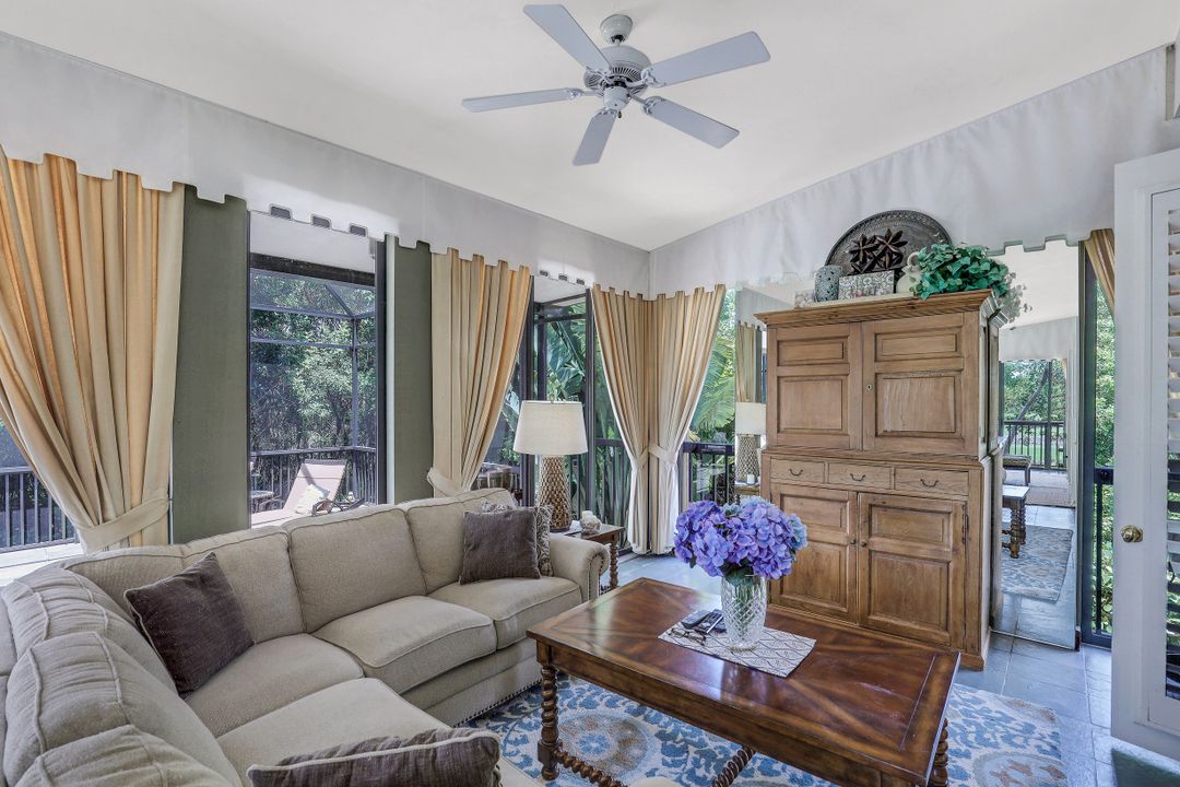 376 Leatherfern Ln, Marco Island, FL 34145