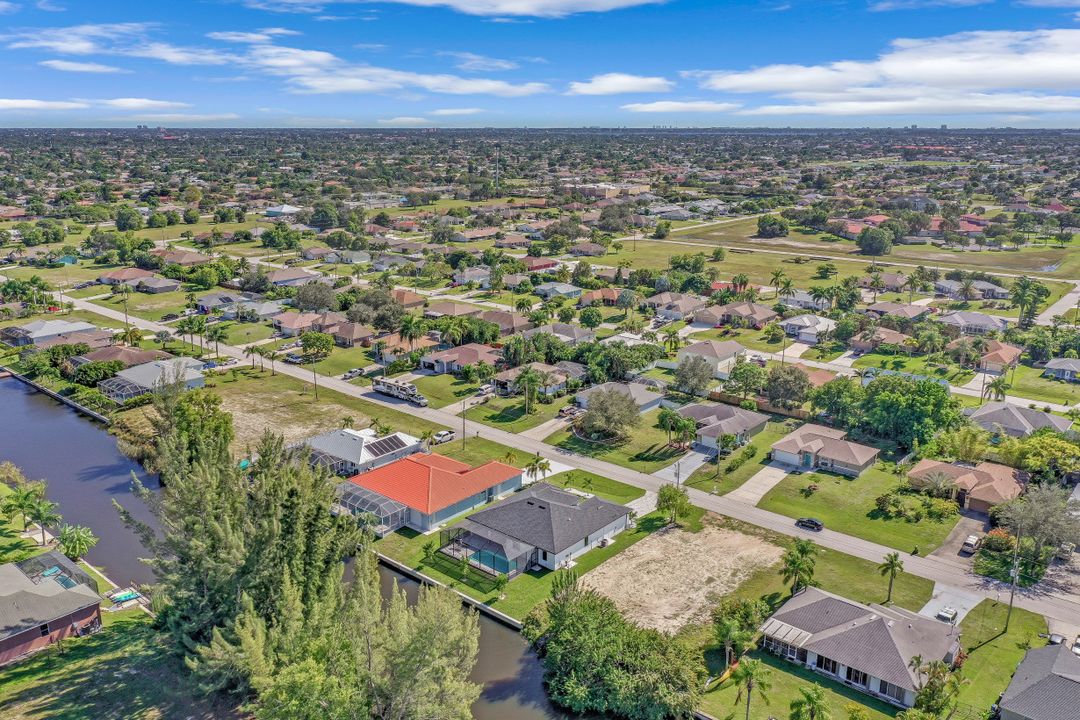 1001 SW 37th St, Cape Coral, FL 33914