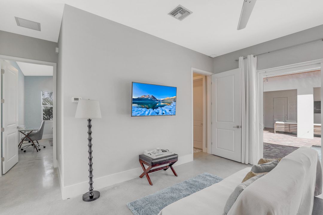 255 Columbus Way, Marco Island, FL 34145