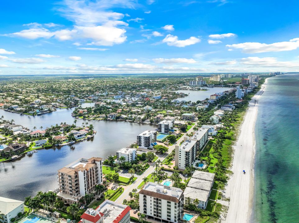 10620 Gulf Shore Dr #401, Naples, FL 34108