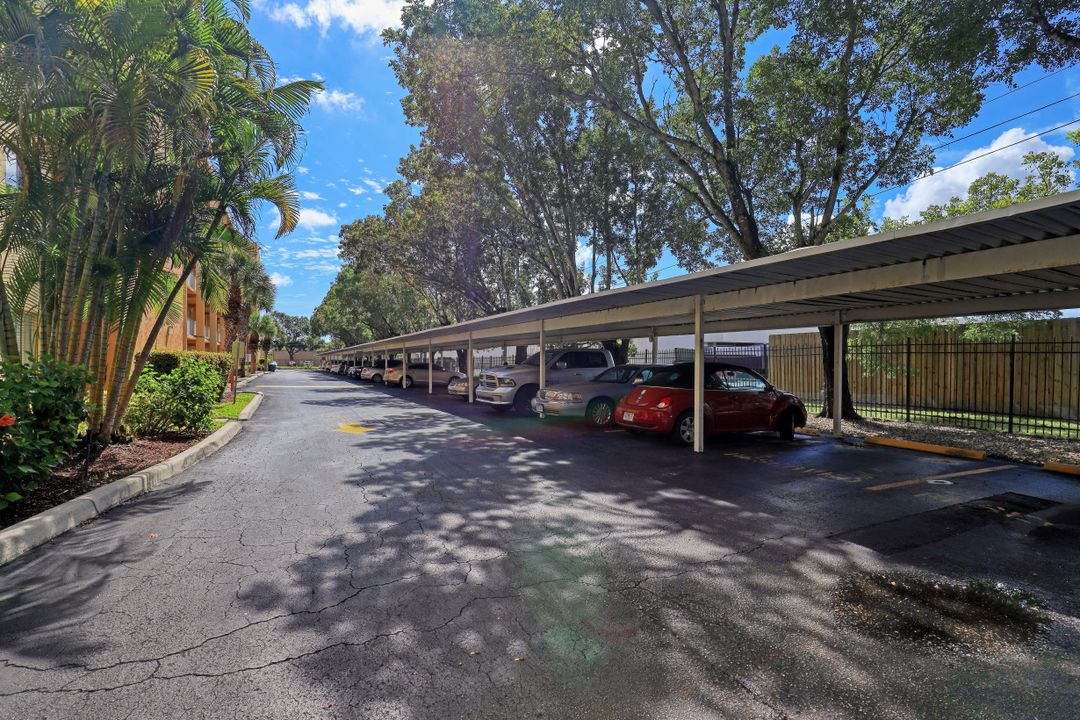 2366 E Mall Dr #205, Fort Myers, FL 33901