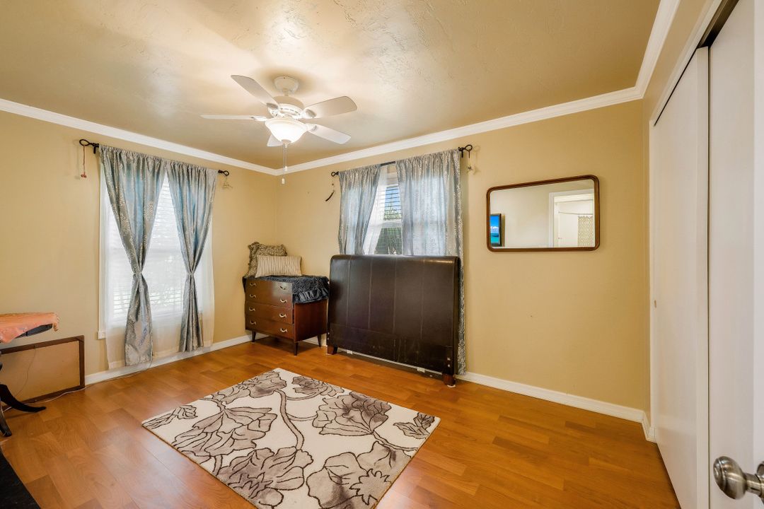 2627 SW 2nd Pl, Cape Coral, FL 33914