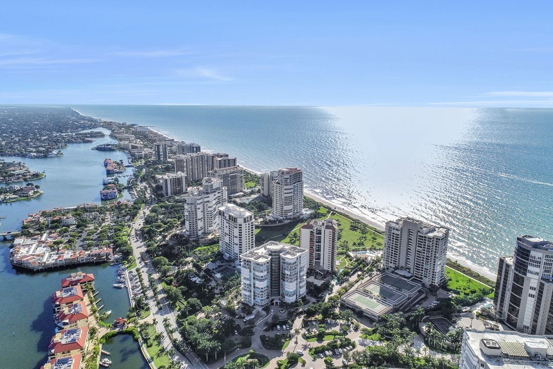 4051 Gulf Shore Blvd N #1101, Naples, FL 34103