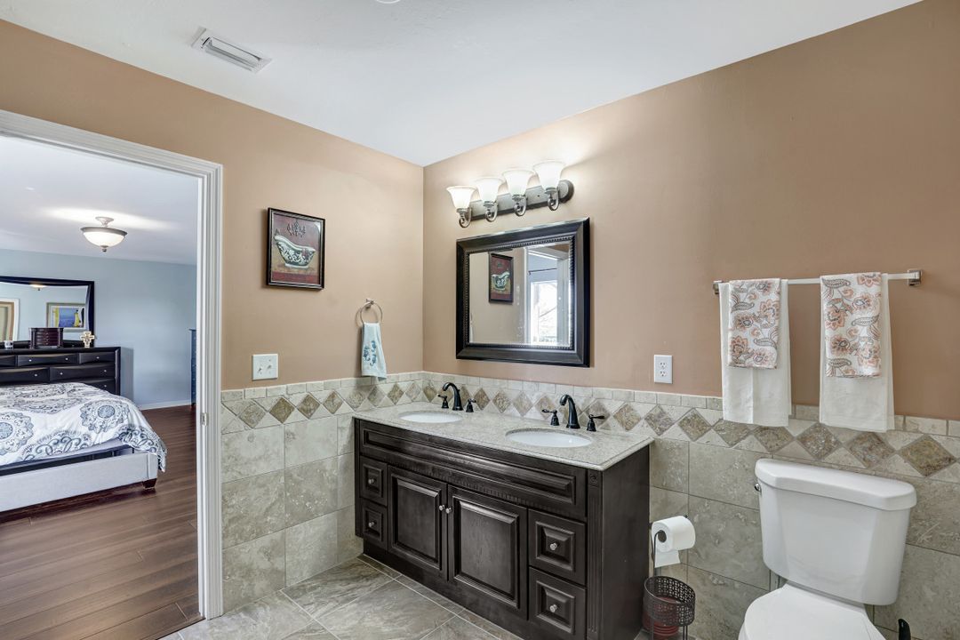 2806 Embers Pkwy W, Cape Coral, FL 33993