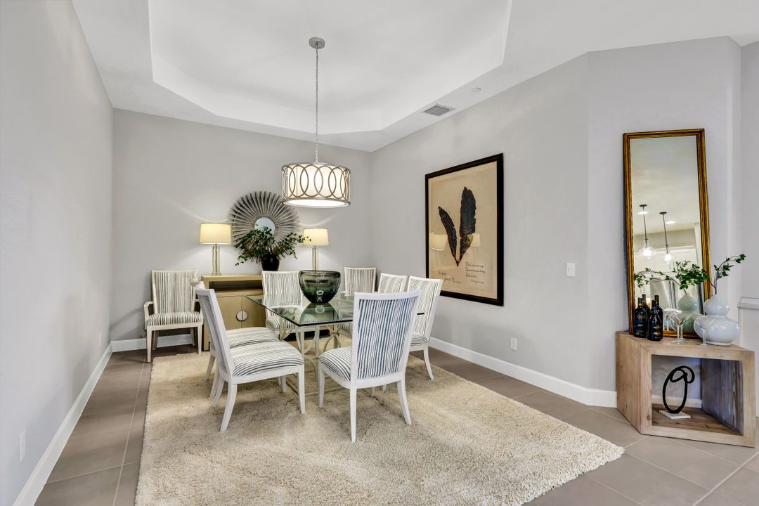 9645 Montelanico Loop #203, Naples, FL 34119